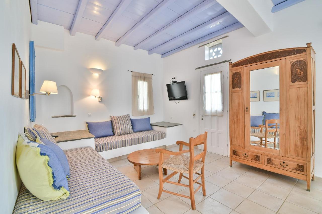 Golden Beach Studios & Suites Тинос Экстерьер фото