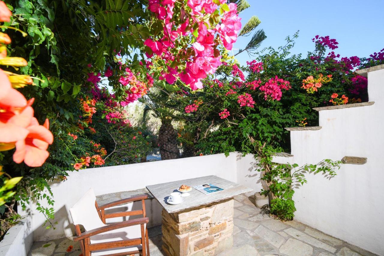 Golden Beach Studios & Suites Тинос Экстерьер фото