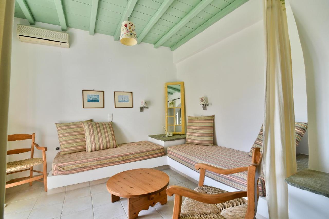 Golden Beach Studios & Suites Тинос Экстерьер фото
