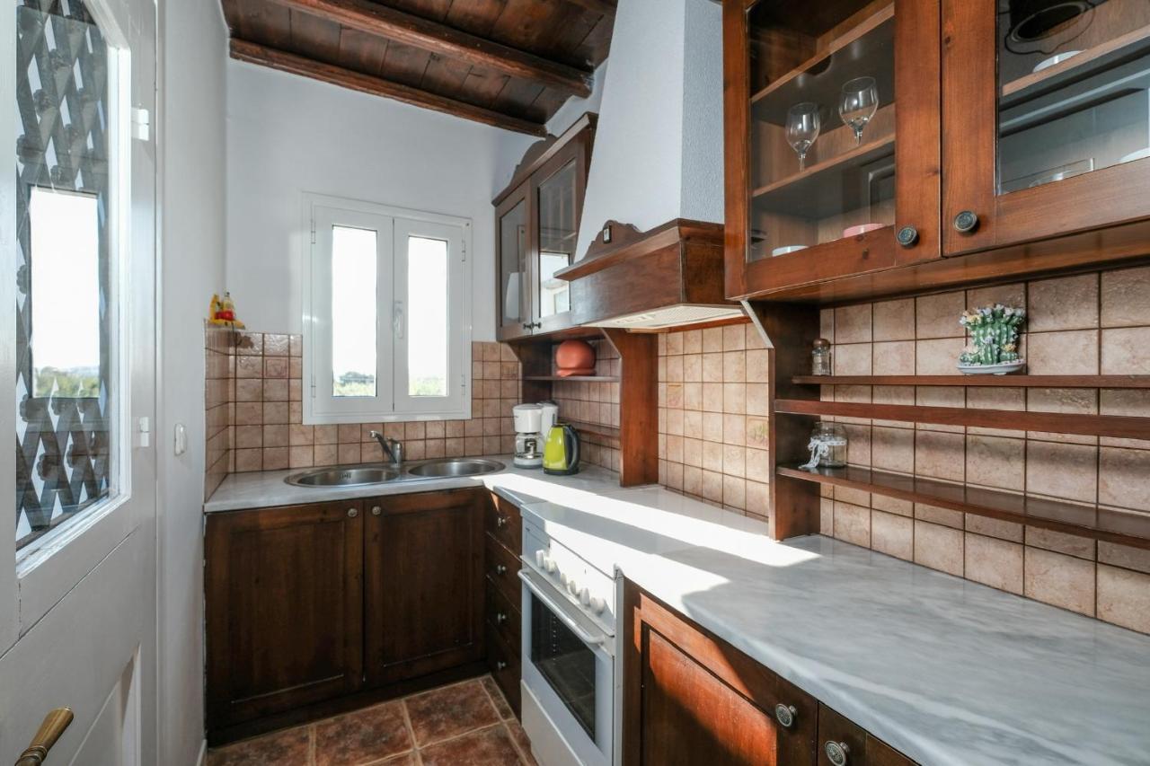 Golden Beach Studios & Suites Тинос Экстерьер фото