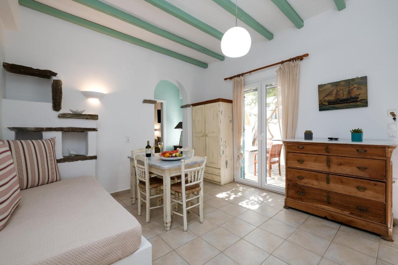 Golden Beach Studios & Suites Тинос Экстерьер фото