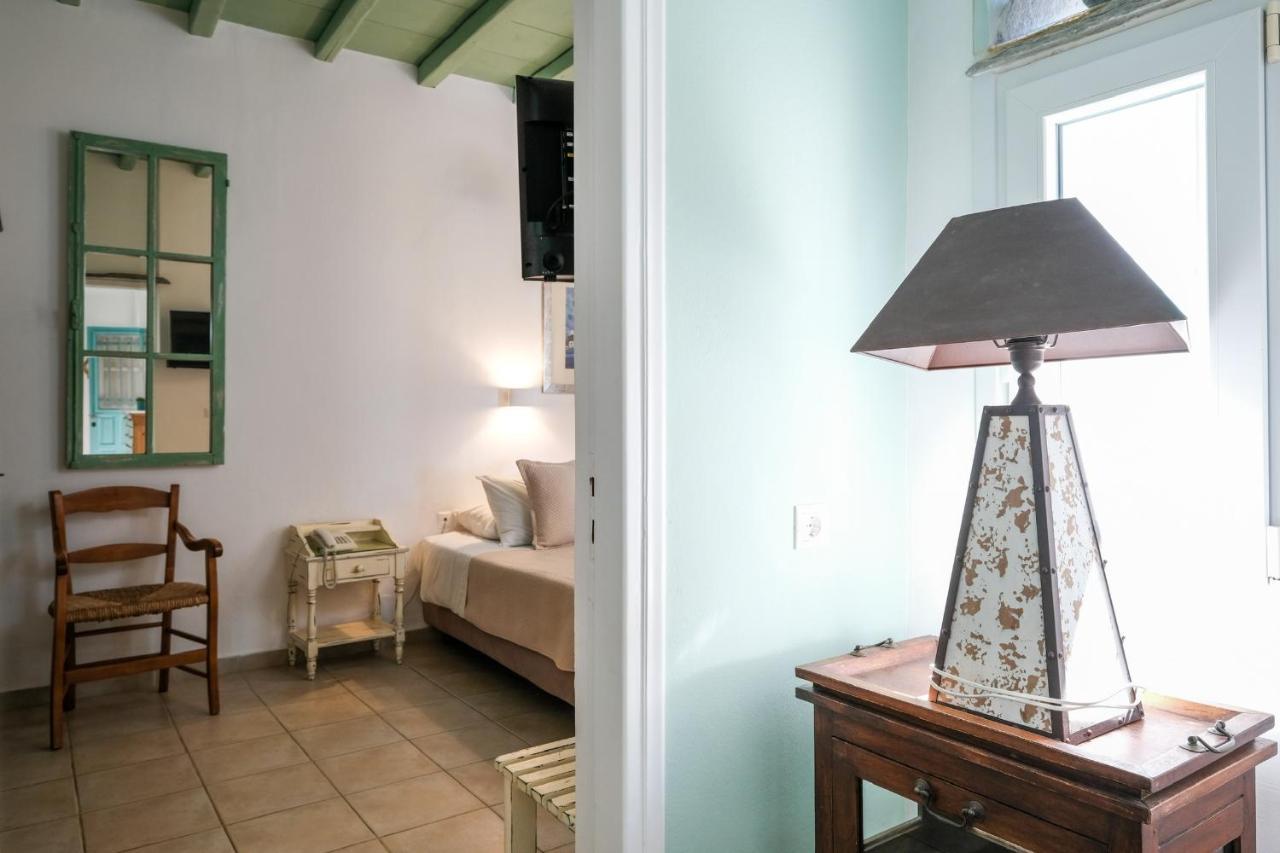 Golden Beach Studios & Suites Тинос Экстерьер фото